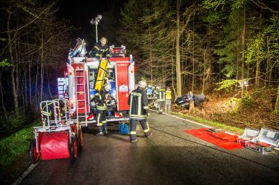 Loewenstein: Mehrere Verletzte nach Alkoholcrash - Pkw wurde schon Polizeilich gesucht